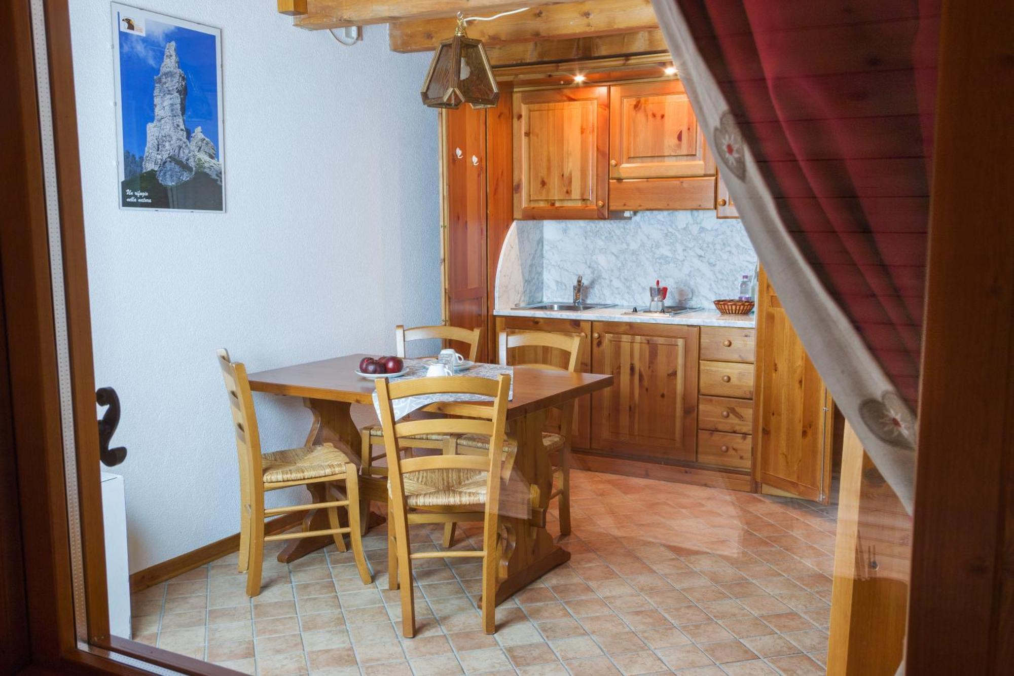 Agriturismo Pian Dei Tass Barcis Luaran gambar
