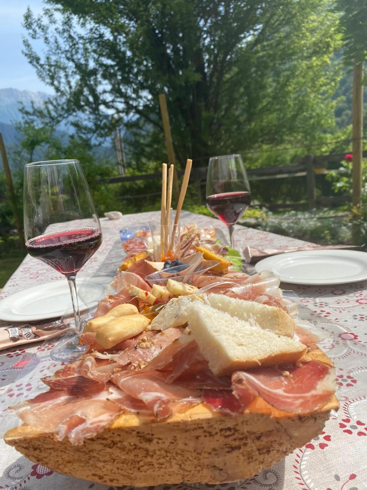 Agriturismo Pian Dei Tass Barcis Luaran gambar