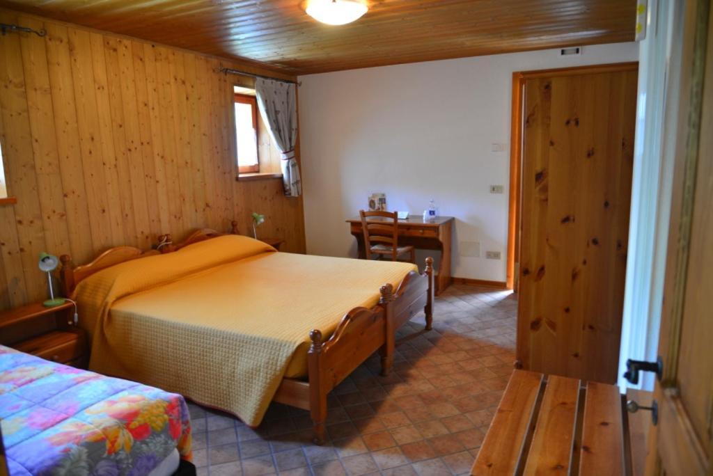 Agriturismo Pian Dei Tass Barcis Luaran gambar